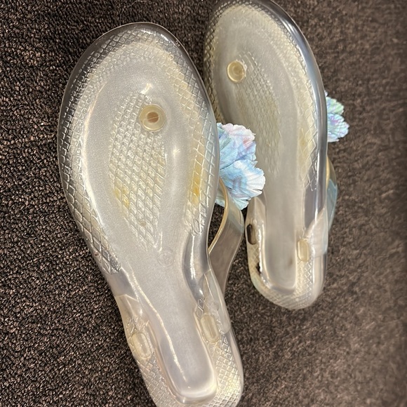 Blue Abstract Flower Flutter Blouse + Sandals *SET* - Picture 15 of 16